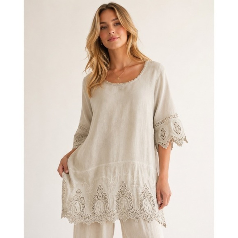 NWOT Simply Couture Cream Linen Tunic | Ornate Lace Hem + Cuff‎ Sleeves